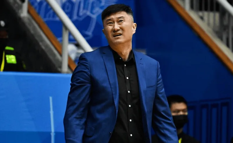 足球投注-杜锋：上半场两队进攻高效，吉林的三分对我们造成很大压力